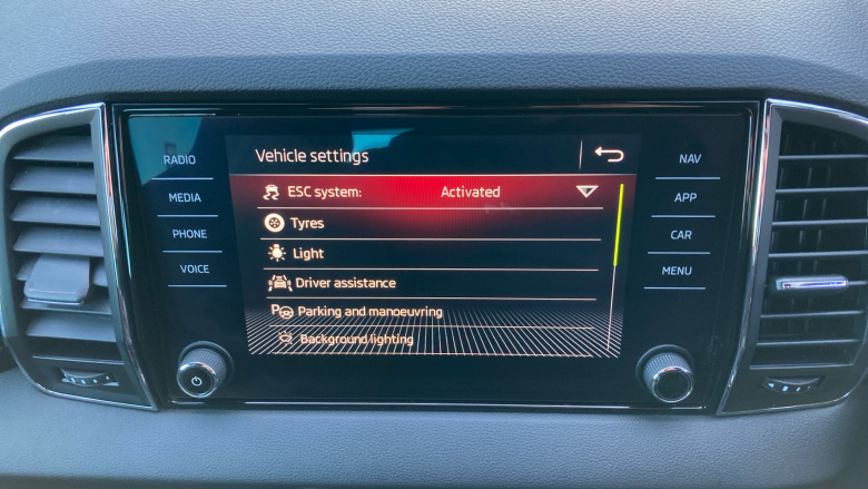 Skoda Karoq 1.5 TSI Sport Line 4x4 5dr DSG Petrol Estate